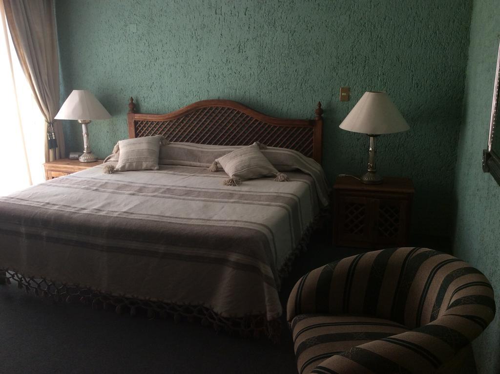 Hotel Villa De La Plata Гуанахуато Стая снимка