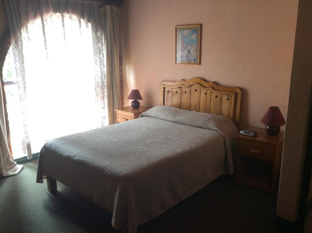 Hotel Villa De La Plata Гуанахуато Стая снимка